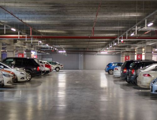 Máquinas para limpiar suelos de parkings y exteriores: ahorra horas de trabajo